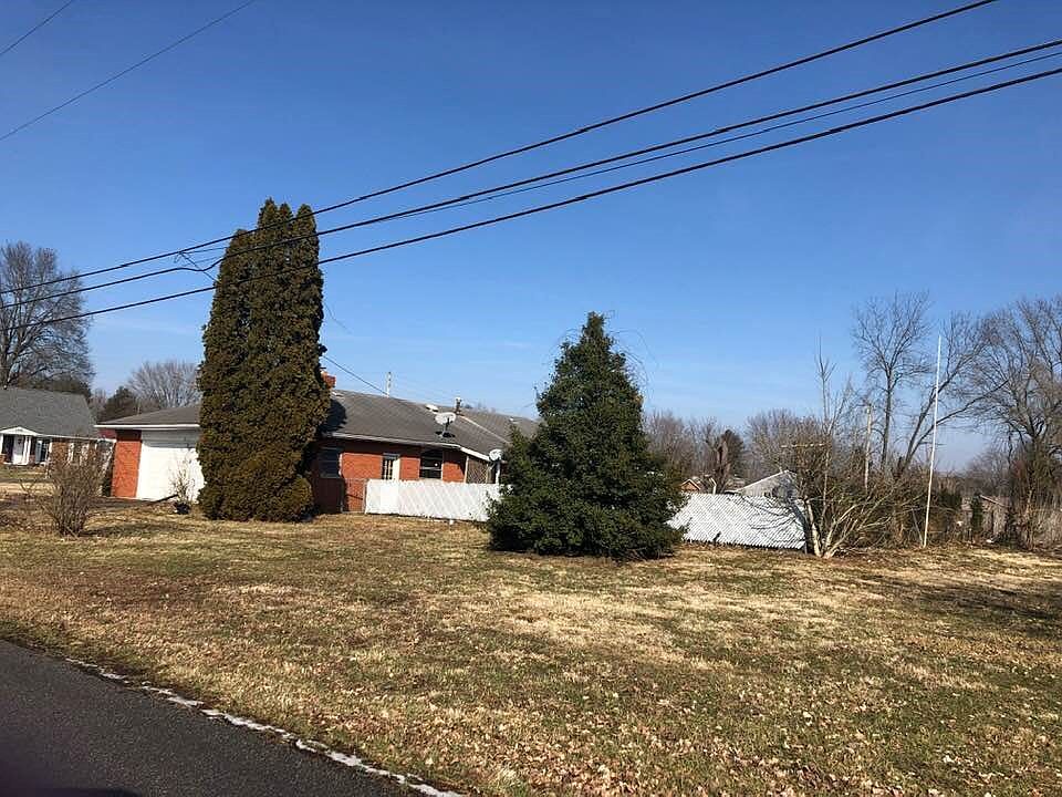 2nd image of 119 3rd St