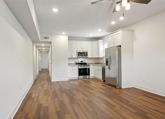 2nd image of 2644 Elder St