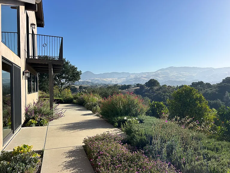 Live Oak Rd — Photo 21