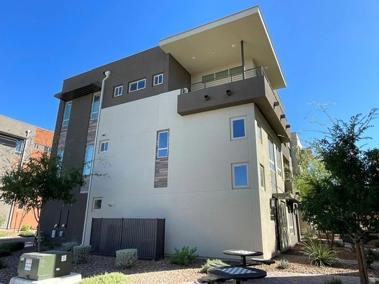 10971 Limeslice Ave — Photo 2