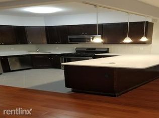 325 Wyckoff Ave, Flushing, NY 11385