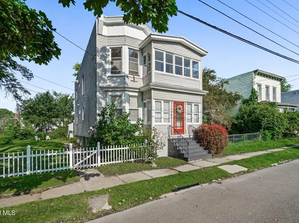 1627 9th Avenue, Watervliet, NY 12189