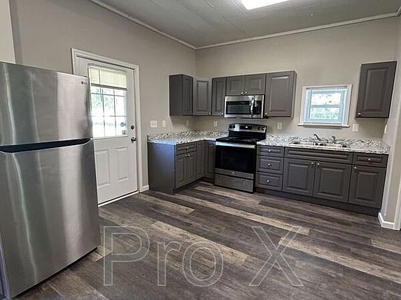 4th image of 502 E Jefferson St