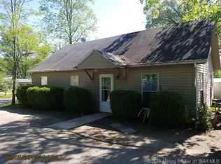 121 Arnold Ct, New Albany, IN 47150