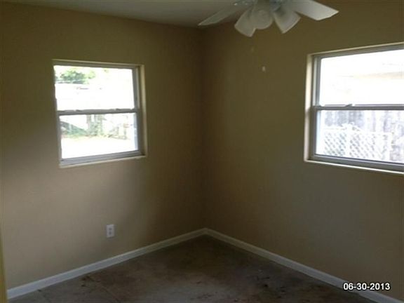 5th image of 1622 S Frederica Ave