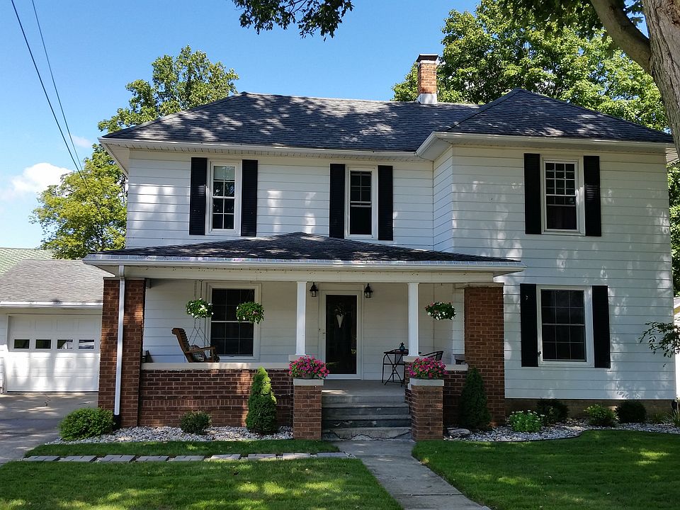 1st image of 310 W Waterford St