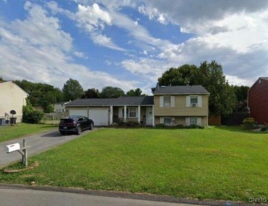 6049 Bannister Dr, Cicero, NY, 13039