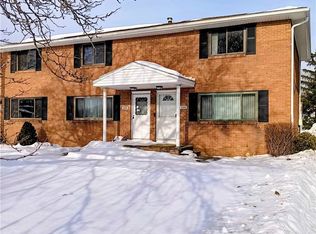 233 Greenmeadow Dr, West Seneca, NY 14224