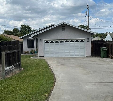 2nd image of 1431 Cahill Ave