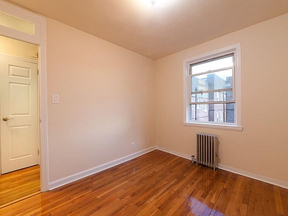 4th image of 2816 172nd St APT E