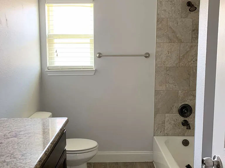 2208 Oliver Cir — Photo 13