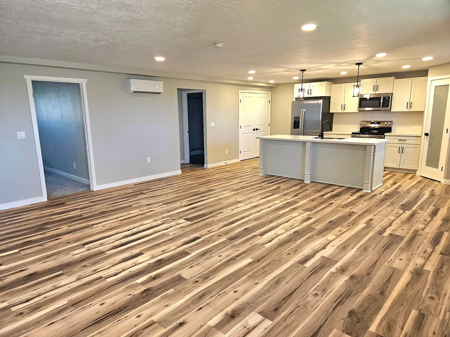 2 bed, 1375 sqft, $1,795 — Photo 2