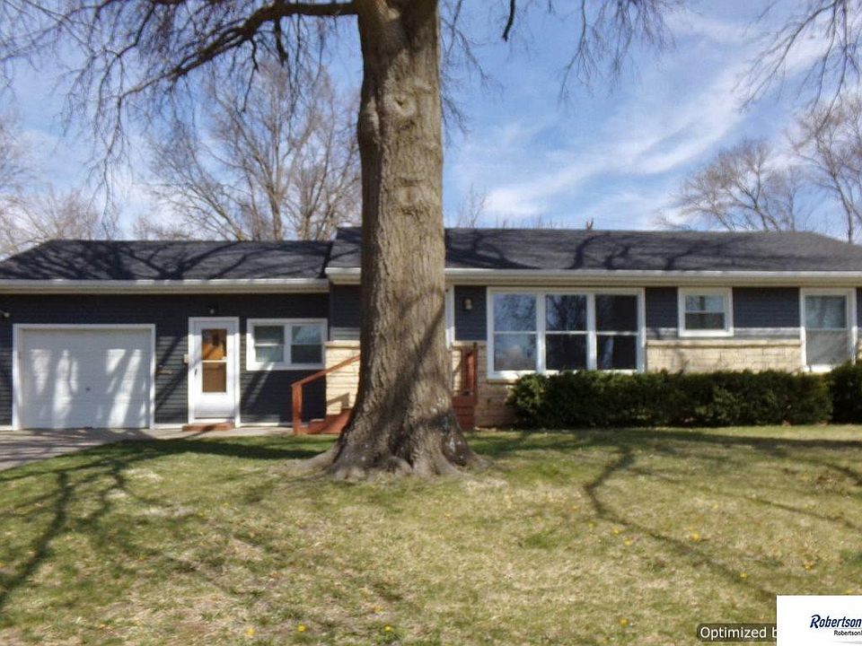 1626 Washington St Beatrice NE 68310 MLS 22407510 Zillow