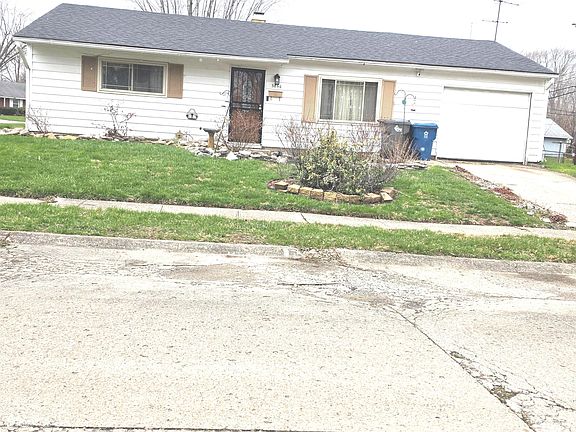 2nd image of 3856 Catalina Ct