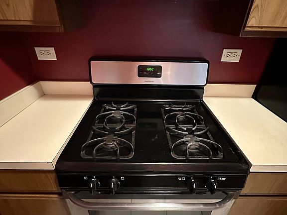 2nd image of 1474 Golfview Dr