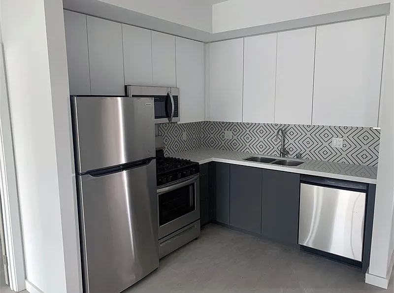 2 bed, 550 sqft, $2,395 — Photo 2