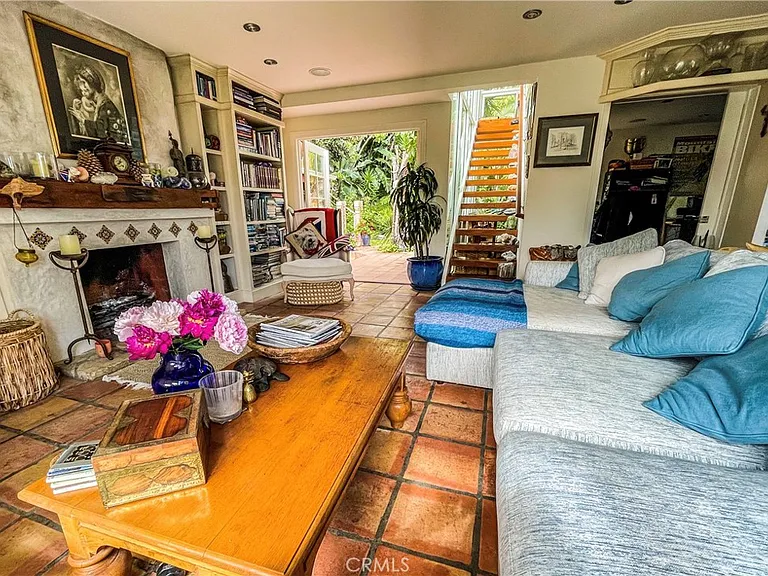 30722 Marilyn Dr — Photo 10