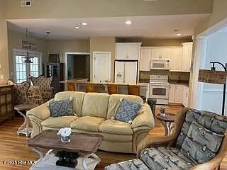 3630 Gleneagle Dr — Photo 5