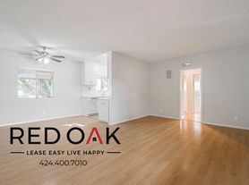 710 N Genesee Ave, Los Angeles, CA