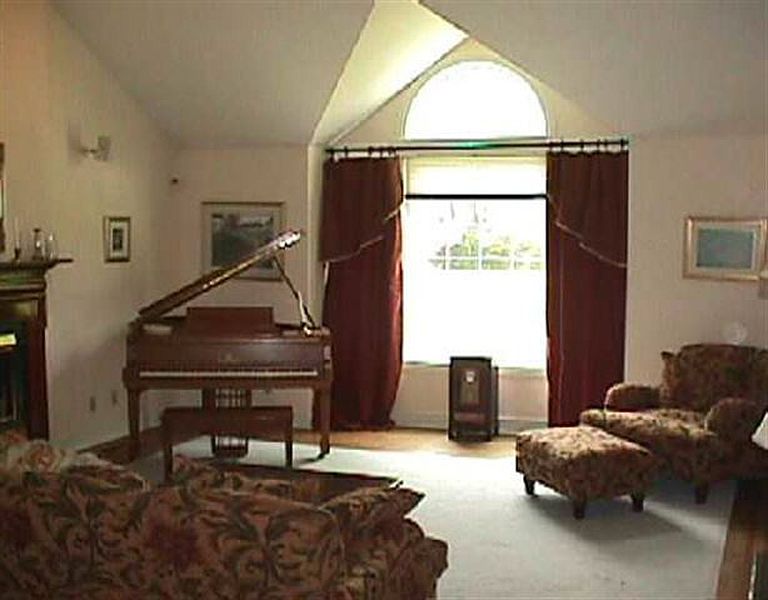 2nd image of 3 WILLOW SPRING Drive