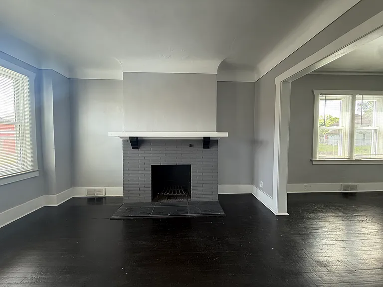 4839 Helen St — Photo 4