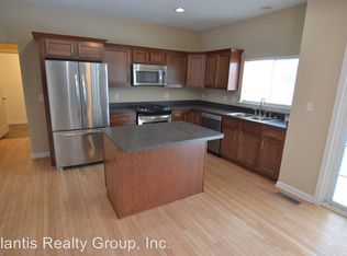 8262 Plumwood Ln, Indianapolis, IN