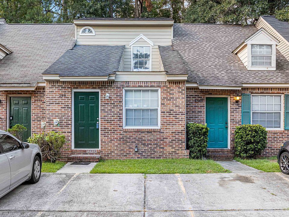1st image of 2391 Parrot Ln #36