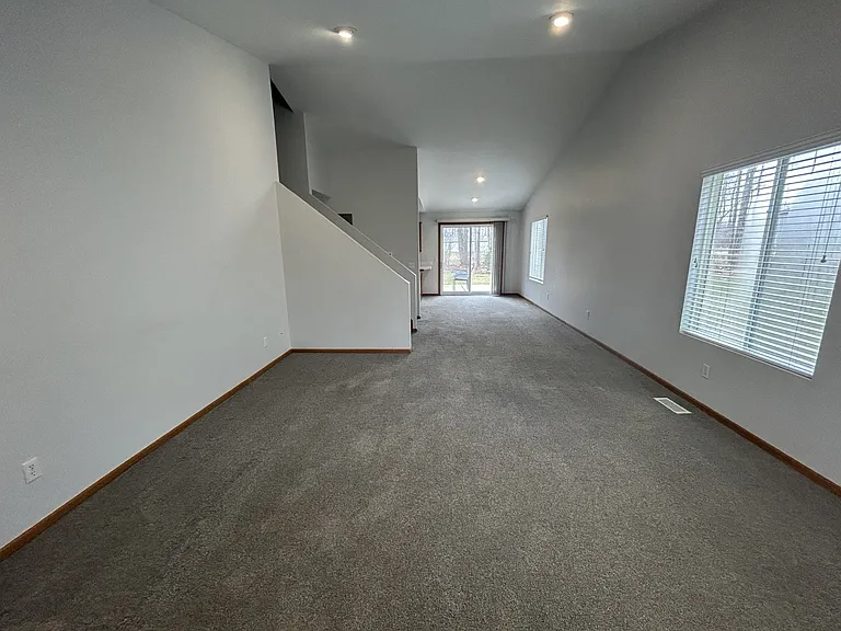 11902 Seven Pine Dr — Photo 16