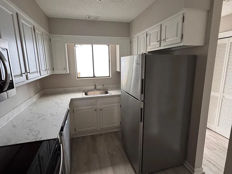 4807 Little River Rd #9 — Photo 7