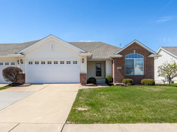5706 Castlewood Dr #0, Bettendorf, IA 52722