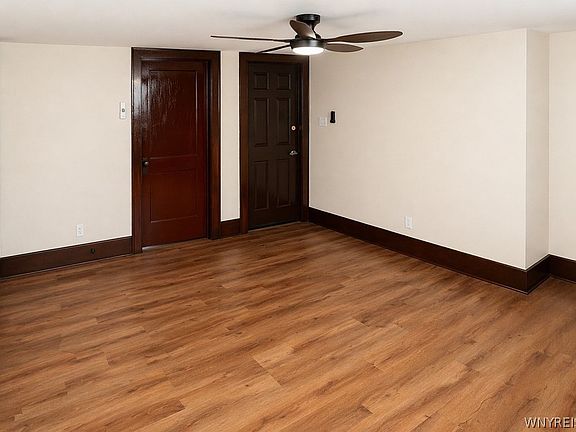 5th image of 115 Claremont Ave