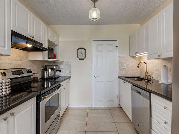4th image of 7007 W 4a St SW #213