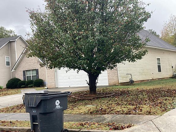 2nd image of 378 Kentwood Springs Dr