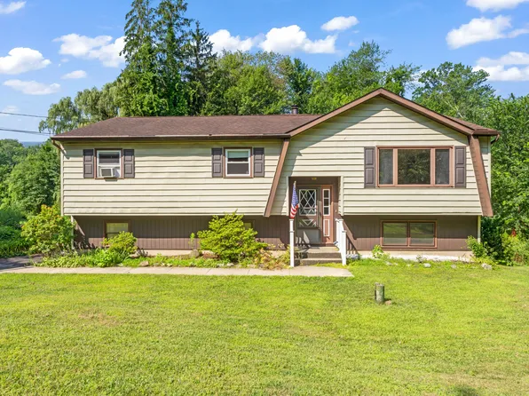 26 Harbor Ridge Road, Danbury, CT 06811