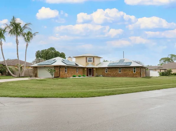 1091 SE Spinnaker Avenue, Port St Lucie, FL 34983