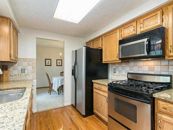 2nd image of 7984 Oakwind Ct