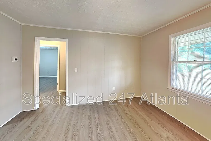 2 bed, 1.0 bath, 967 sqft, $1,145 — Photo 4