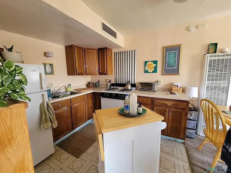 220 N Foch St #3 — Photo 5