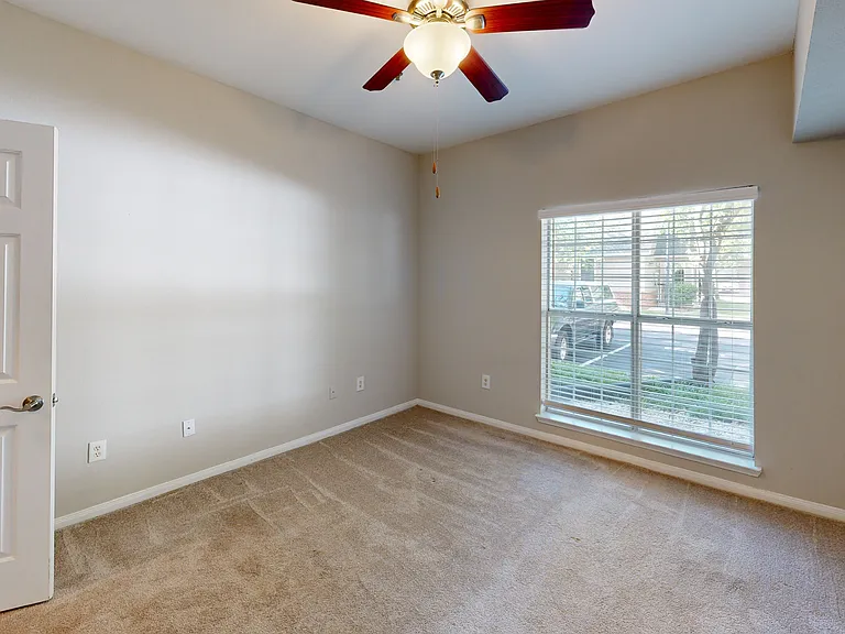 The Carriage Homes at Wyndham — Photo 42