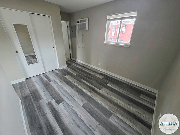 4th image of 818 Themis St #203