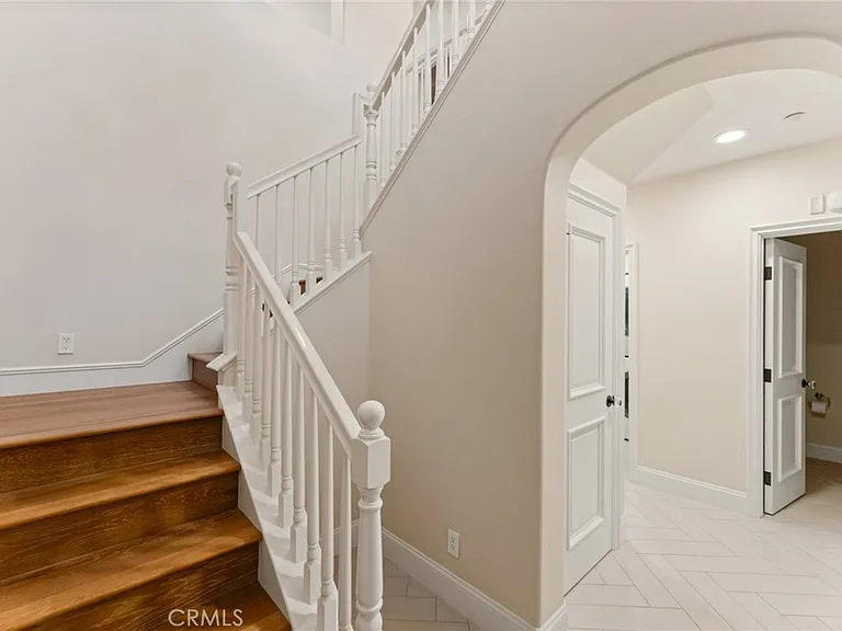 21261 Baeza Cir — Photo 41