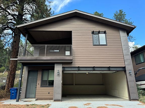 2nd image of 712 E Zuni Dr