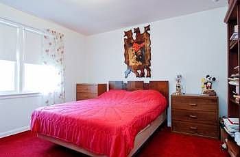 2nd image of 6618 N California Ave #2N