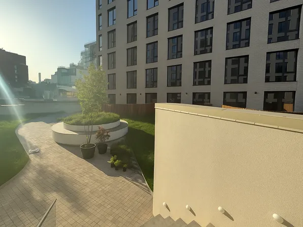 953 Dean Street image 8 of 9