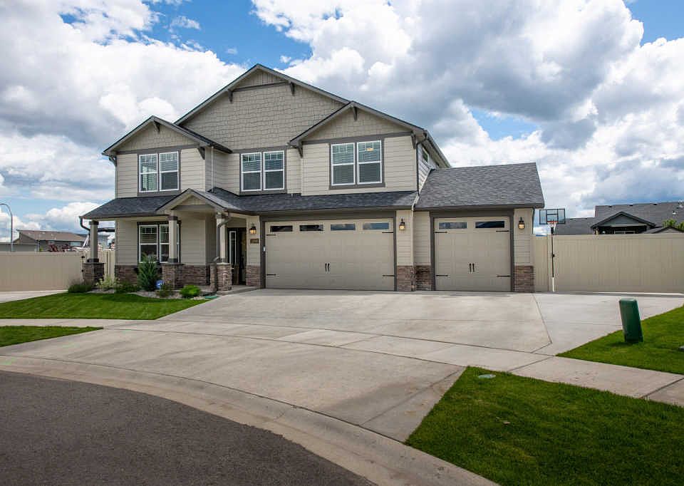 1st image of 3398 N Croghan Dr