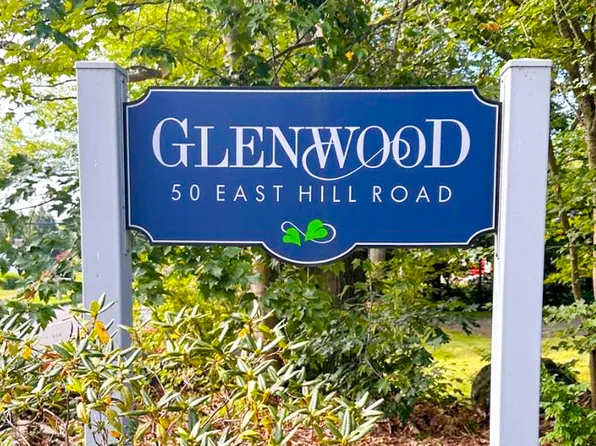 50 East Hill Road APT 2H, Canton, CT 06019