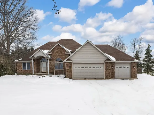 4890 Reese Rd, Erie, PA 16510