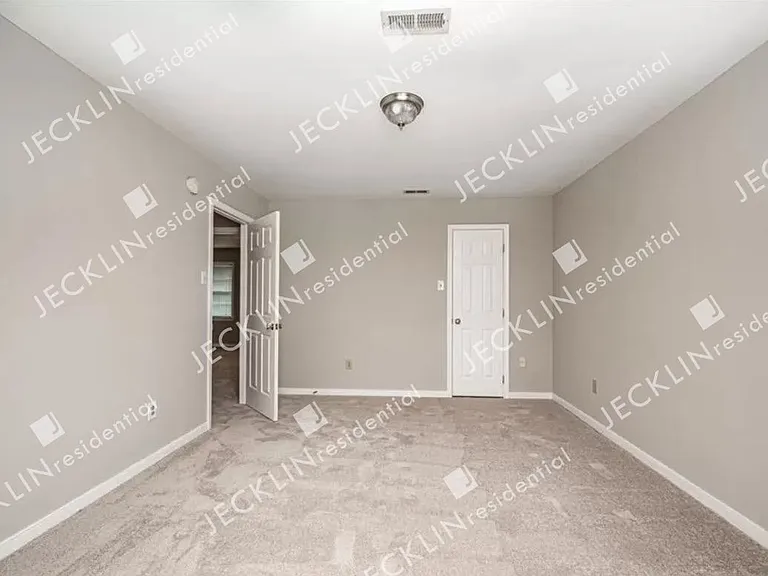 3325 Pemberton Creek Ct — Photo 18