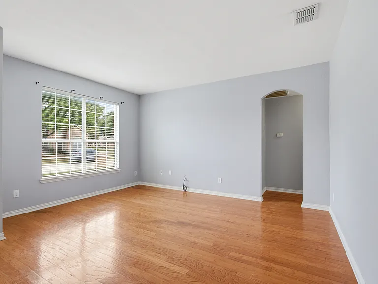 7852 Rainbow Falls Dr — Photo 14