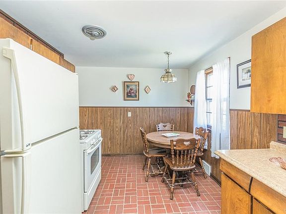 5th image of 91 Cambridge Ave